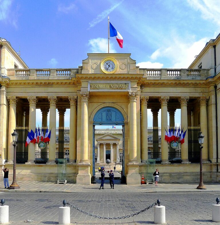 Législatives partielles FDE : l’union des droites, maintenant !