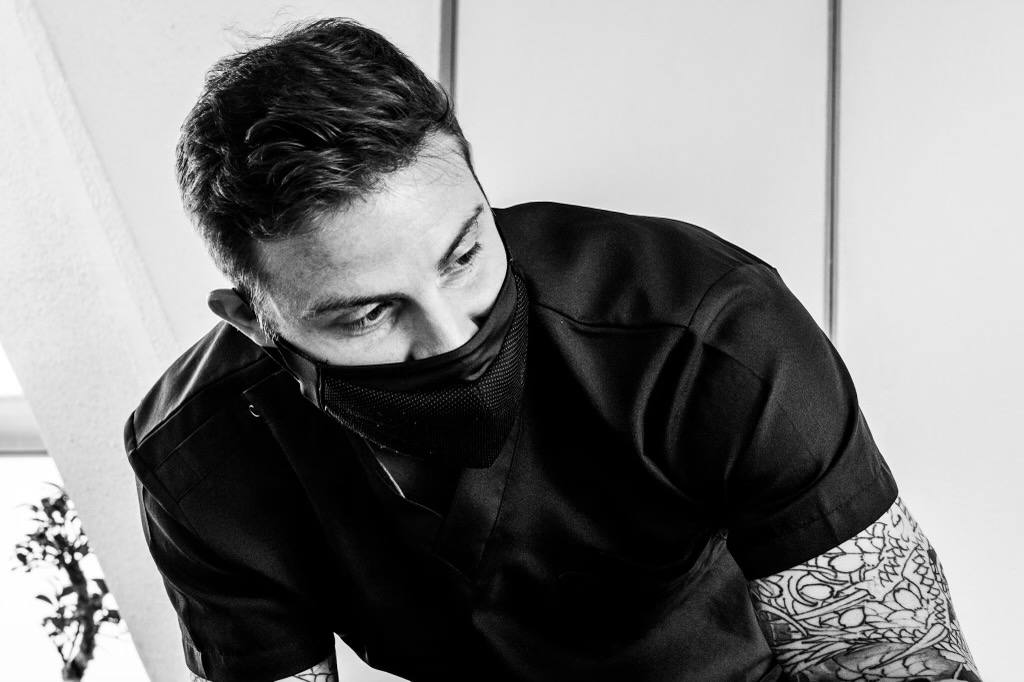 Julien Servelle, ostéopathe à Tokyo : “J’ai décidé de quitter à contre cœur mon Alsace natale.”