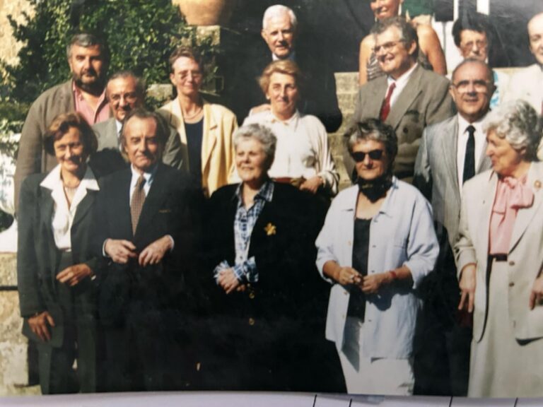 Centenaire philatélique Marie-Françoise Jeanneau : souvenirs et éléments iconographiques sont rassemblés par la Fondation culturelle Augustin Jeanneau